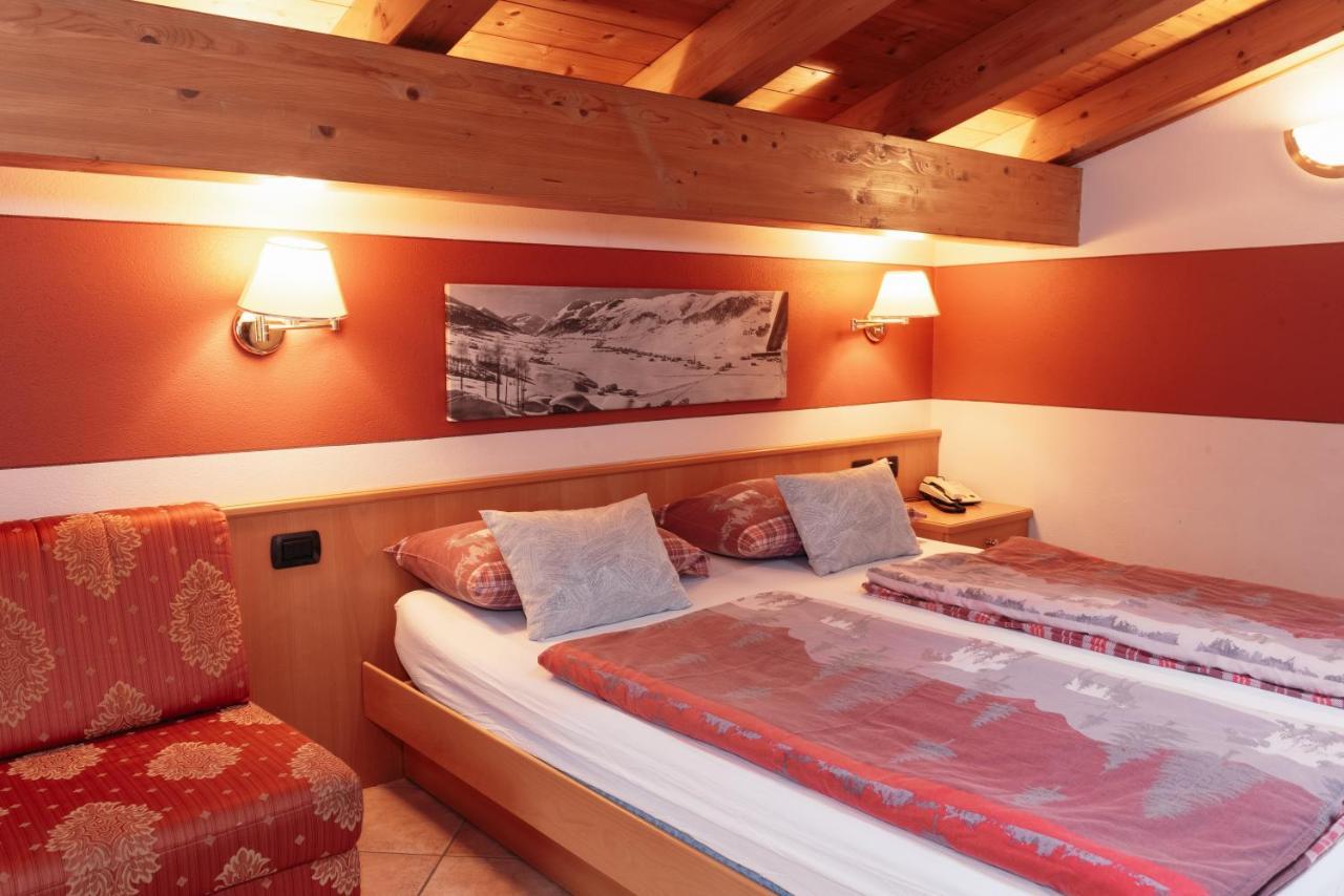 Hotel Garni Rin Da Rin Livigno Zewnętrze zdjęcie