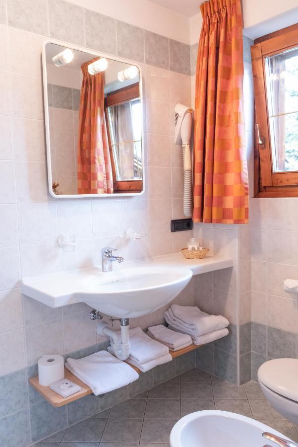 Hotel Garni Rin Da Rin Livigno Zewnętrze zdjęcie